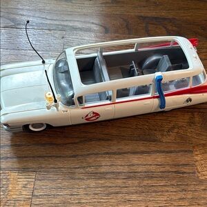 White and Red Ghostbusters Ecto-1 Toy Car